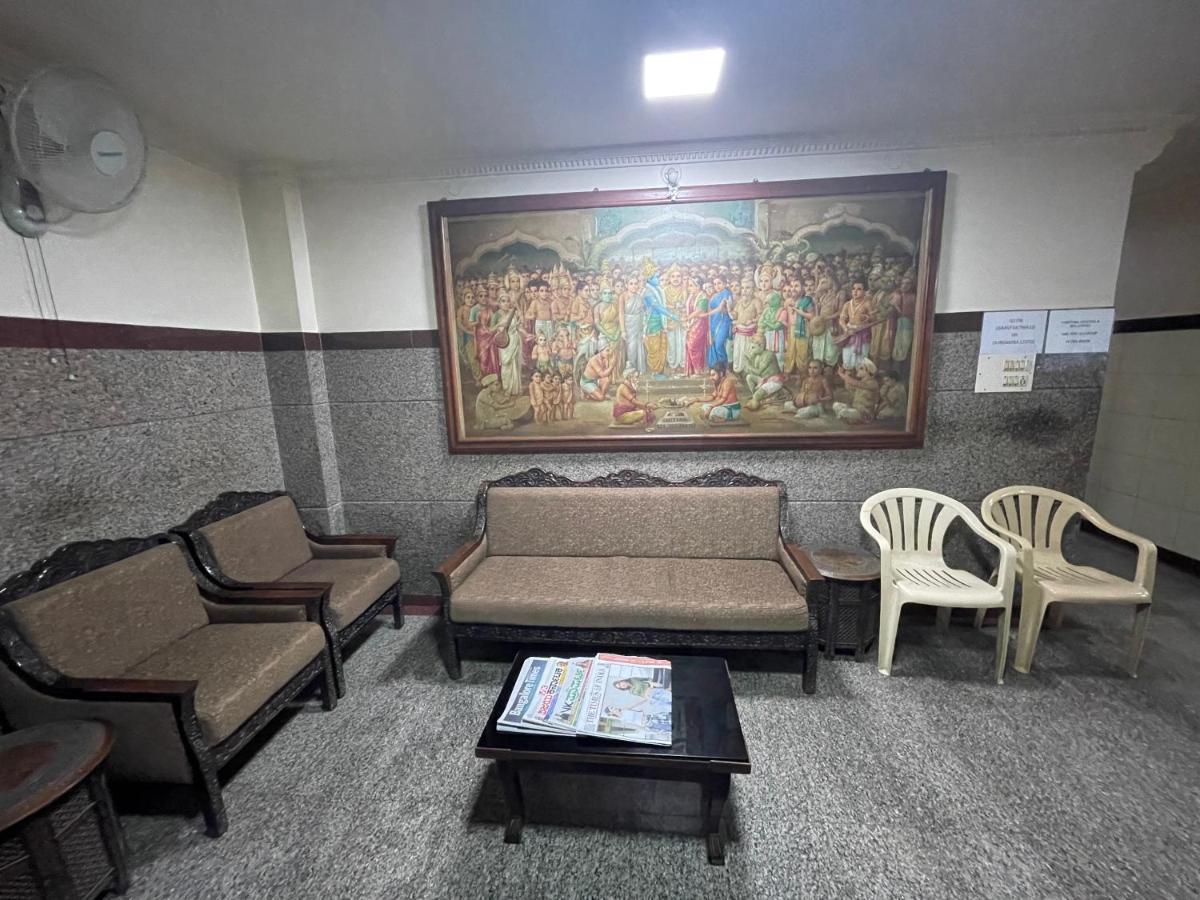 Sri Durgamba Lodge บังกาลอร์ ภายนอก รูปภาพ